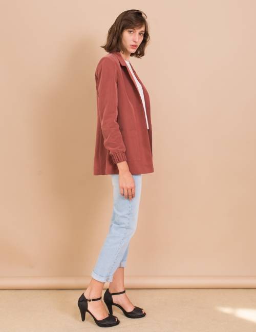 Alef Alef | אלף אלף - בגדי מעצבים | ג'קט Cher חמרה Alef Alef | אלף אלף - בגדי מעצבים | ג'קט Cher חמרה