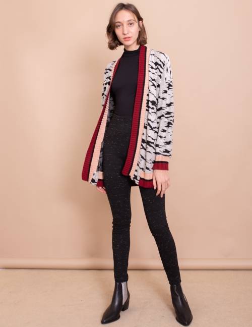 Alef Alef | אלף אלף - בגדי מעצבים | עליונית Elena שחור לבן Alef Alef | אלף אלף - בגדי מעצבים | עליונית Elena שחור לבן