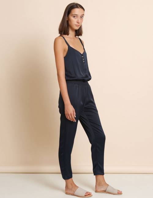 Alef Alef | אלף אלף - בגדי מעצבים | אוברול Roxette נייבי Alef Alef | אלף אלף - בגדי מעצבים | אוברול Roxette נייבי