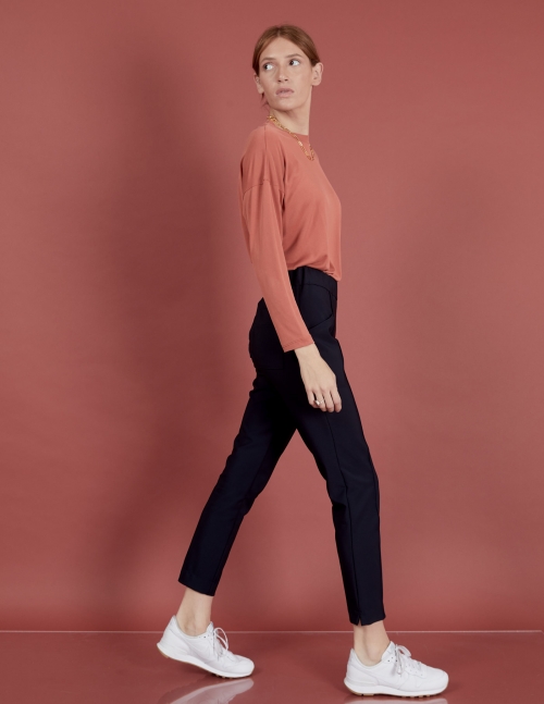 Alef Alef | אלף אלף - בגדי מעצבים | מכנסי Coco | נייבי Alef Alef | אלף אלף - בגדי מעצבים | מכנסי Coco | נייבי