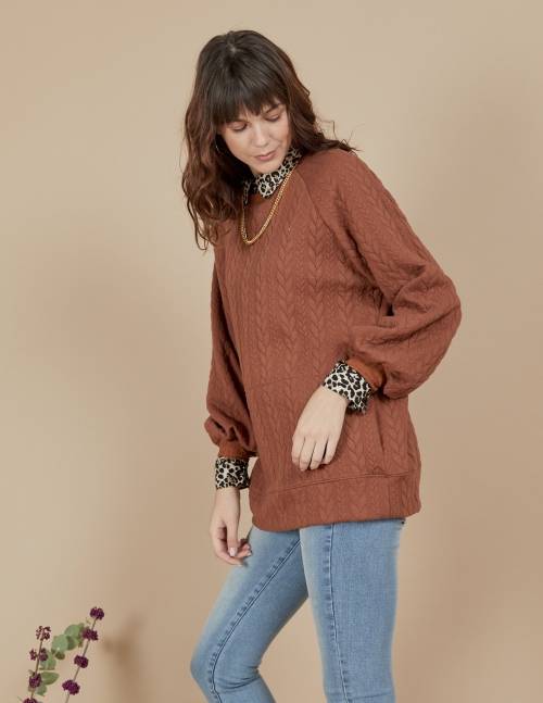 Alef Alef | אלף אלף - בגדי מעצבים | סווטשירט Magie קאמל Alef Alef | אלף אלף - בגדי מעצבים | סווטשירט Magie קאמל