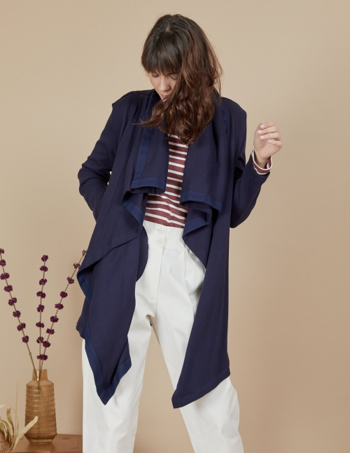 Alef Alef | אלף אלף - בגדי מעצבים | עליונית Frida נייבי Alef Alef | אלף אלף - בגדי מעצבים | עליונית Frida נייבי