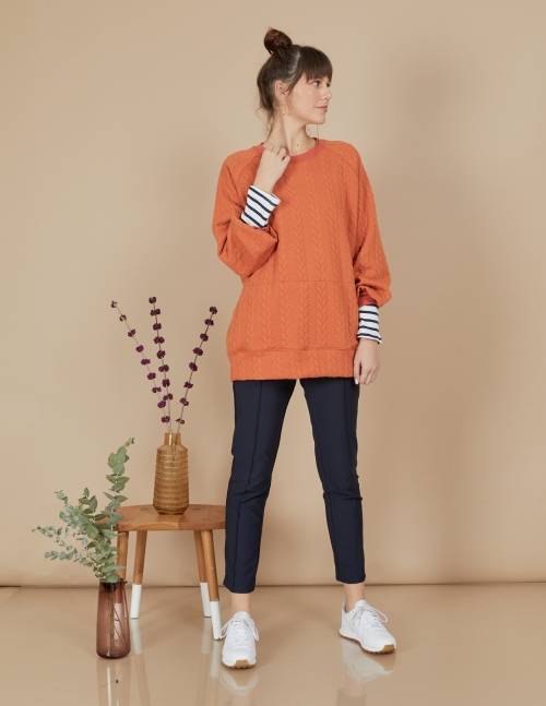 Alef Alef | אלף אלף - בגדי מעצבים | סווטשירט Magie כתום Alef Alef | אלף אלף - בגדי מעצבים | סווטשירט Magie כתום