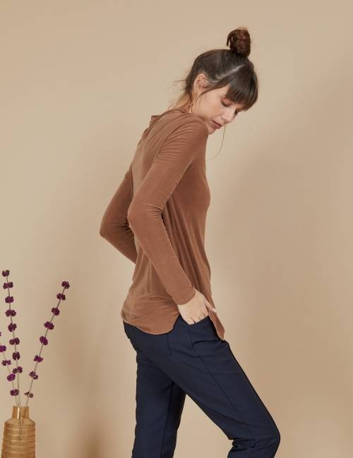 Alef Alef | אלף אלף - בגדי מעצבים | חולצת Susan | קאמל Alef Alef | אלף אלף - בגדי מעצבים | חולצת Susan | קאמל