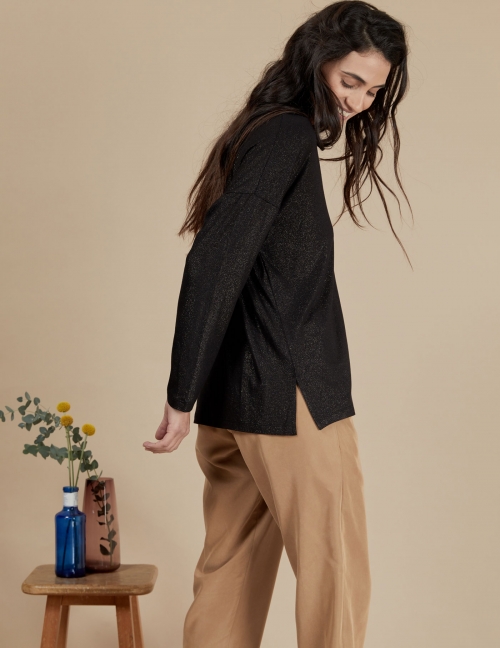 Alef Alef | אלף אלף - בגדי מעצבים | חולצת Angela שחור נצנץ Alef Alef | אלף אלף - בגדי מעצבים | חולצת Angela שחור נצנץ