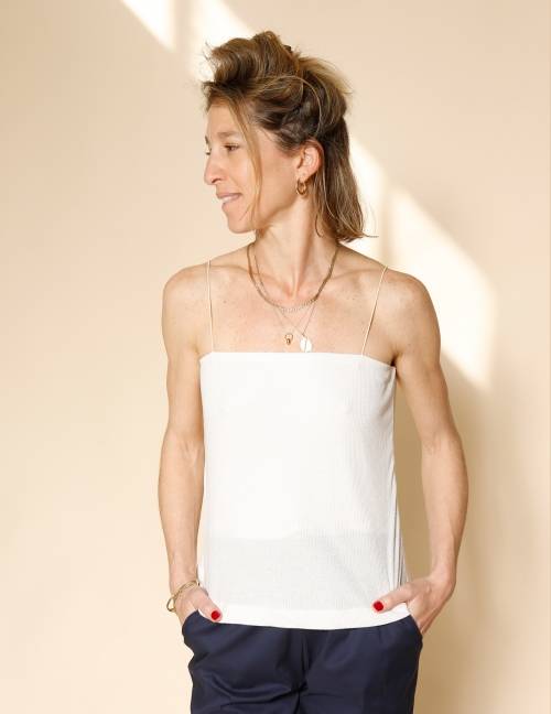 Alef Alef | אלף אלף - בגדי מעצבים | גופית Fein שמנת נצנץ Alef Alef | אלף אלף - בגדי מעצבים | גופית Fein שמנת נצנץ