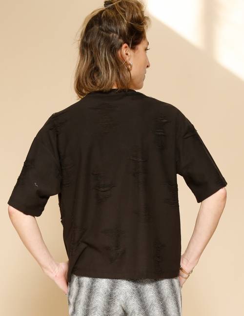 Alef Alef | אלף אלף - בגדי מעצבים | חולצת Miller שחור קרעים Alef Alef | אלף אלף - בגדי מעצבים | חולצת Miller שחור קרעים