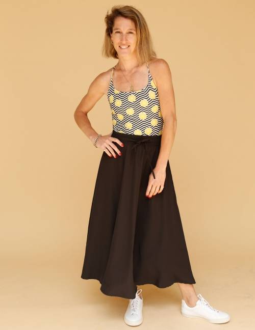 Alef Alef | אלף אלף - בגדי מעצבים | חצאית ATIAS שחור Alef Alef | אלף אלף - בגדי מעצבים | חצאית ATIAS שחור