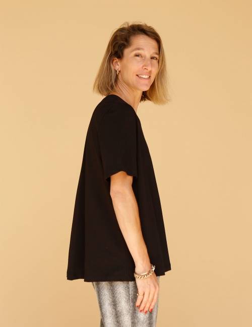 Alef Alef | אלף אלף - בגדי מעצבים | חולצת Cohen שחור Alef Alef | אלף אלף - בגדי מעצבים | חולצת Cohen שחור