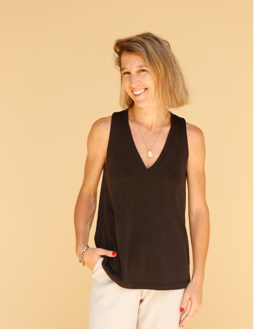 Alef Alef | אלף אלף - בגדי מעצבים | גופית Gross שחור Alef Alef | אלף אלף - בגדי מעצבים | גופית Gross שחור