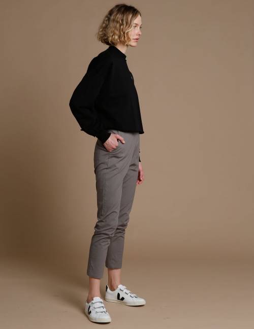 Alef Alef | אלף אלף - בגדי מעצבים | מכנסי Rocky אקליפטוס Alef Alef | אלף אלף - בגדי מעצבים | מכנסי Rocky אקליפטוס