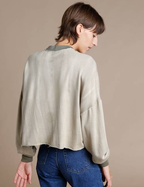 Alef Alef | אלף אלף - בגדי מעצבים | סווטשרט FITZ חאקי Alef Alef | אלף אלף - בגדי מעצבים | סווטשרט FITZ חאקי