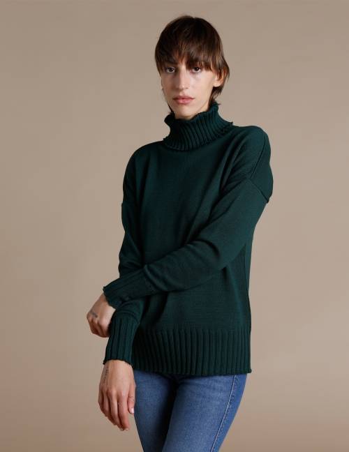 Alef Alef | אלף אלף - בגדי מעצבים | סוודר Ararat ירוק בקבוק Alef Alef | אלף אלף - בגדי מעצבים | סוודר Ararat ירוק בקבוק