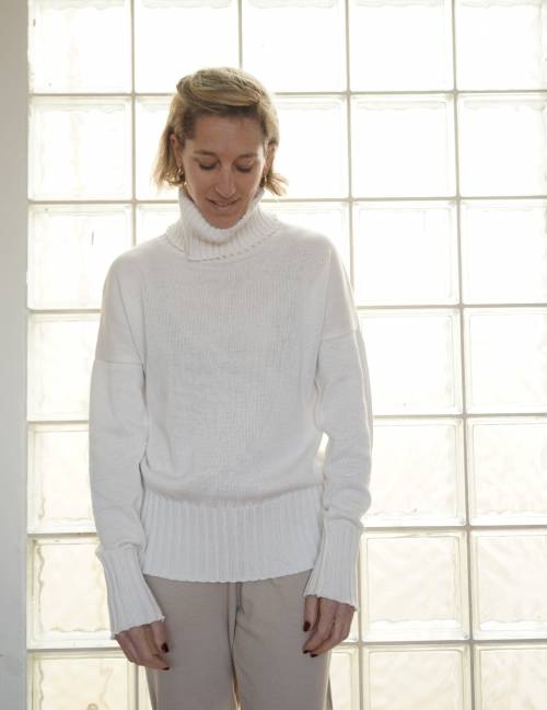 Alef Alef | אלף אלף - בגדי מעצבים | סוודר Ararat שמנת Alef Alef | אלף אלף - בגדי מעצבים | סוודר Ararat שמנת