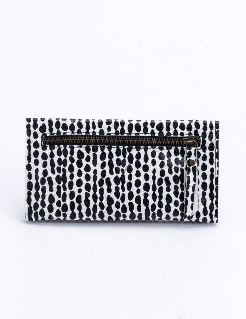 Alef Alef | אלף אלף - בגדי מעצבים | ארנק הדפס שחור לבן Alef Alef | אלף אלף - בגדי מעצבים | ארנק הדפס שחור לבן