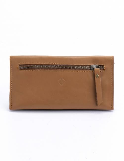 Alef Alef | אלף אלף - בגדי מעצבים | ארנק קאמל Alef Alef | אלף אלף - בגדי מעצבים | ארנק קאמל