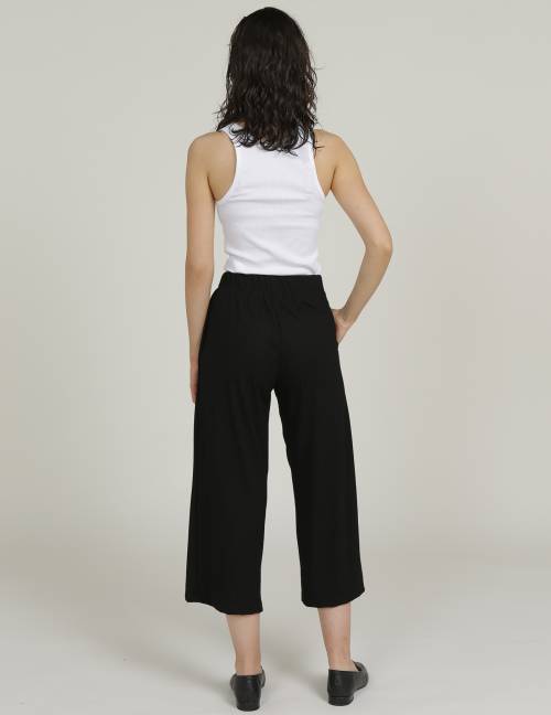 Alef Alef | אלף אלף - בגדי מעצבים | מכנסי KAI שחור Alef Alef | אלף אלף - בגדי מעצבים | מכנסי KAI שחור