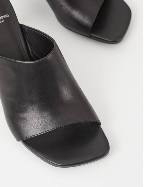 Alef Alef | אלף אלף - בגדי מעצבים | עקב LUISA שחור Alef Alef | אלף אלף - בגדי מעצבים | עקב LUISA שחור