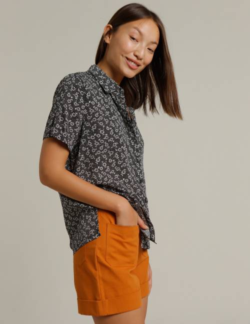 Alef Alef | אלף אלף - בגדי מעצבים | חולצת SINAI הדפס פרחים Alef Alef | אלף אלף - בגדי מעצבים | חולצת SINAI הדפס פרחים