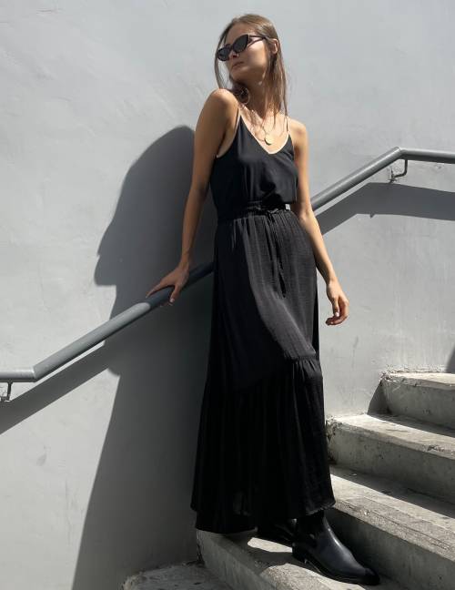 Alef Alef | אלף אלף - בגדי מעצבים | חצאית מקסי VIOLA שחור Alef Alef | אלף אלף - בגדי מעצבים | חצאית מקסי VIOLA שחור