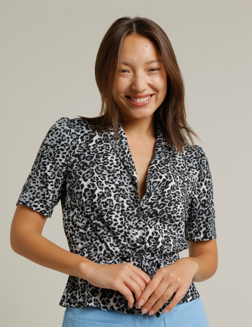 Alef Alef | אלף אלף - בגדי מעצבים | חולצת LEAF מנומרת Alef Alef | אלף אלף - בגדי מעצבים | חולצת LEAF מנומרת