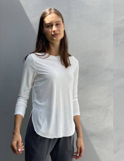 Alef Alef | אלף אלף - בגדי מעצבים | חולצת CAMILIA שמנת Alef Alef | אלף אלף - בגדי מעצבים | חולצת CAMILIA שמנת