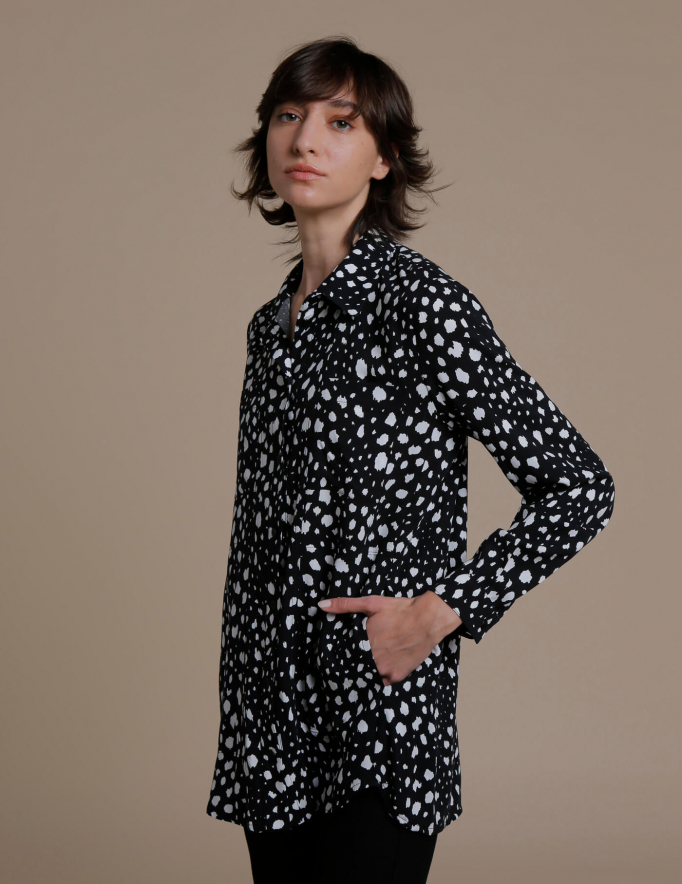 Alef Alef | אלף אלף - בגדי מעצבים | חולצת  FRIO שחור כתם לבן