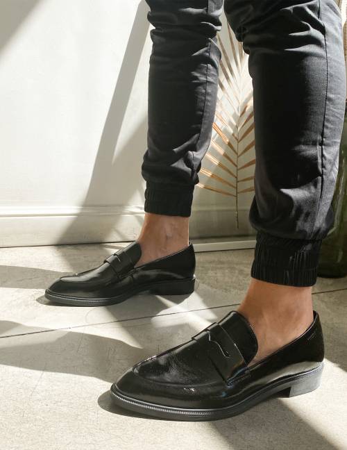 Alef Alef | אלף אלף - בגדי מעצבים | מוקסין FRANCES שחור מבריק