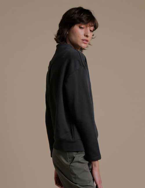 Alef Alef | אלף אלף - בגדי מעצבים | סווטשירט RAIN אפור כהה Alef Alef | אלף אלף - בגדי מעצבים | סווטשירט RAIN אפור כהה