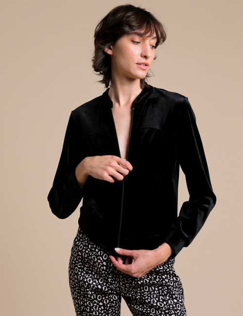 Alef Alef | אלף אלף - בגדי מעצבים | ז'קט FONZI שחור קטיפה Alef Alef | אלף אלף - בגדי מעצבים | ז'קט FONZI שחור קטיפה