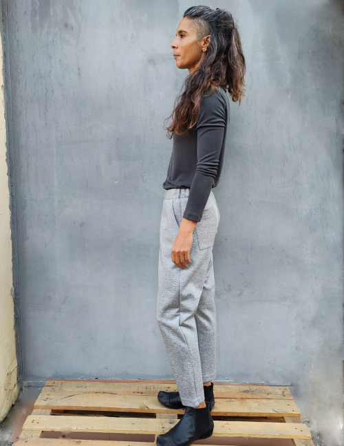 Alef Alef | אלף אלף - בגדי מעצבים | מכנסי SIMON אפור Alef Alef | אלף אלף - בגדי מעצבים | מכנסי SIMON אפור