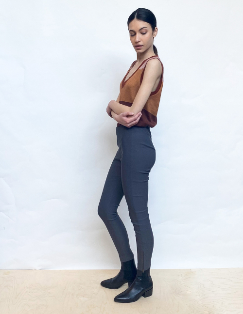 Alef Alef | אלף אלף - בגדי מעצבים | מכנסי ASI אפור מנצנץ Alef Alef | אלף אלף - בגדי מעצבים | מכנסי ASI אפור מנצנץ