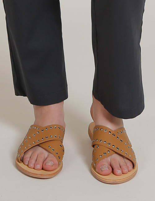 Alef Alef | אלף אלף - בגדי מעצבים | כפכפי איקס שטוחים SOL SANA -KIMBER קאמל Alef Alef | אלף אלף - בגדי מעצבים | כפכפי איקס שטוחים SOL SANA -KIMBER קאמל