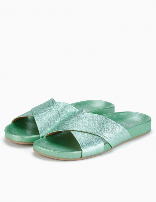 Alef Alef | אלף אלף - בגדי מעצבים | כפכפי איקס ROLLIE ירוק מנטה Alef Alef | אלף אלף - בגדי מעצבים | כפכפי איקס ROLLIE ירוק מנטה