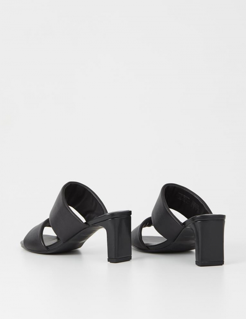 Alef Alef | אלף אלף - בגדי מעצבים | כפכפי LUISA שחור Alef Alef | אלף אלף - בגדי מעצבים | כפכפי LUISA שחור