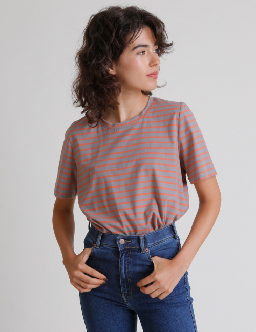 Alef Alef | אלף אלף - בגדי מעצבים | טי שירט BRAVA פסים וינטג' Alef Alef | אלף אלף - בגדי מעצבים | טי שירט BRAVA פסים וינטג'