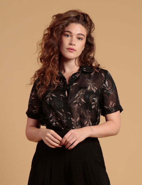 Alef Alef | אלף אלף - בגדי מעצבים | חולצת JUNGLE פריחה ורודה Alef Alef | אלף אלף - בגדי מעצבים | חולצת JUNGLE פריחה ורודה