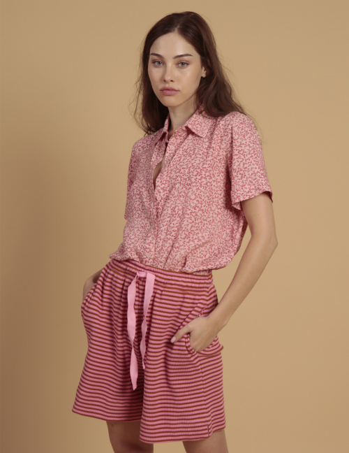 Alef Alef | אלף אלף - בגדי מעצבים | מכנסי PANAMA ורוד פסים Alef Alef | אלף אלף - בגדי מעצבים | מכנסי PANAMA ורוד פסים