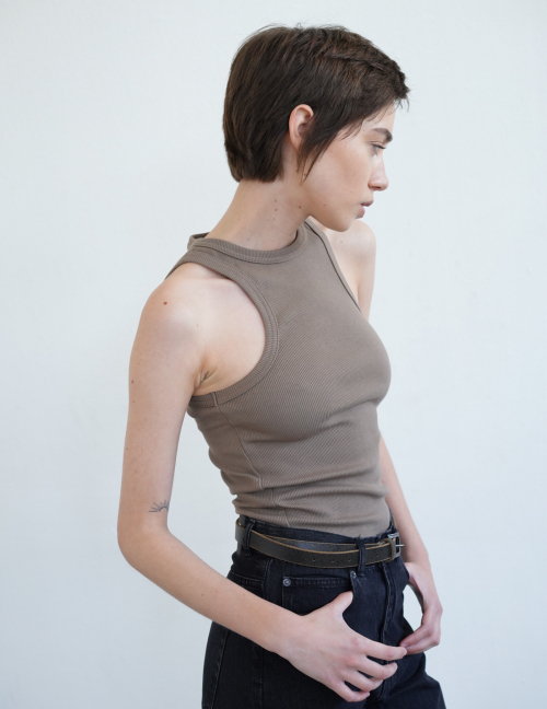 Alef Alef | אלף אלף - בגדי מעצבים | AMELLA TOP אגוז Alef Alef | אלף אלף - בגדי מעצבים | AMELLA TOP אגוז