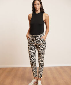 Alternative view of מכנסי NAEBA שמנת פרינט שחור