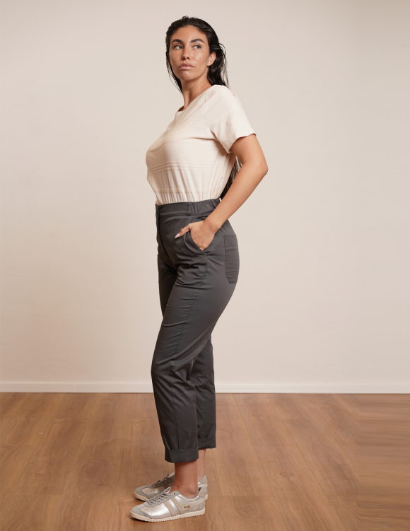 Alef Alef | אלף אלף - בגדי מעצבים | מכנסי STEFANO אפור Alef Alef | אלף אלף - בגדי מעצבים | מכנסי STEFANO אפור