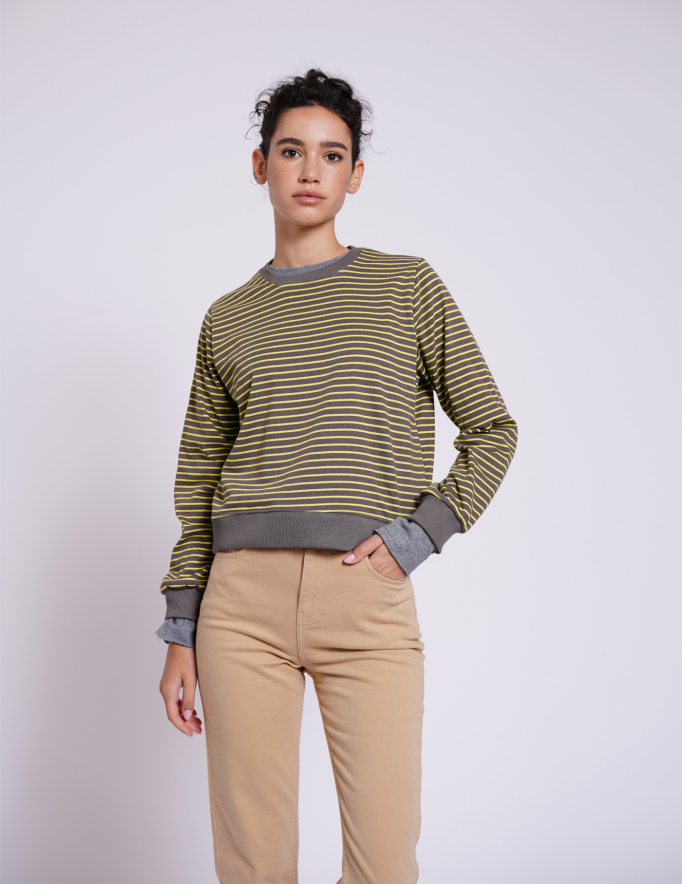 Alef Alef | אלף אלף - בגדי מעצבים | NO.11 סווטשירט פסים ירוק צהוב לנשים Alef Alef | אלף אלף - בגדי מעצבים | NO.11 סווטשירט פסים ירוק צהוב לנשים