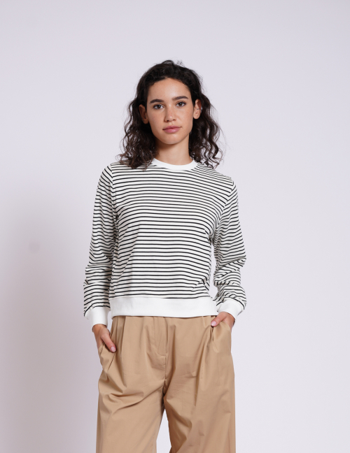 Alef Alef | אלף אלף - בגדי מעצבים | NO.11 סווטשירט פסים שחור לבן לנשים