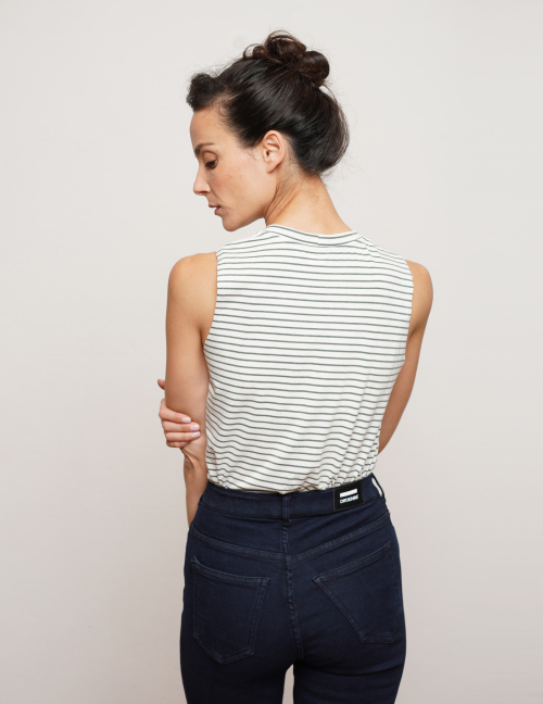 Alef Alef | אלף אלף - בגדי מעצבים | NO.6 גופייה פס ירוק Alef Alef | אלף אלף - בגדי מעצבים | NO.6 גופייה פס ירוק