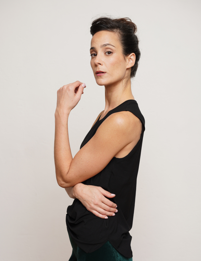 Alef Alef | אלף אלף - בגדי מעצבים | NO.6 גופייה שחורה