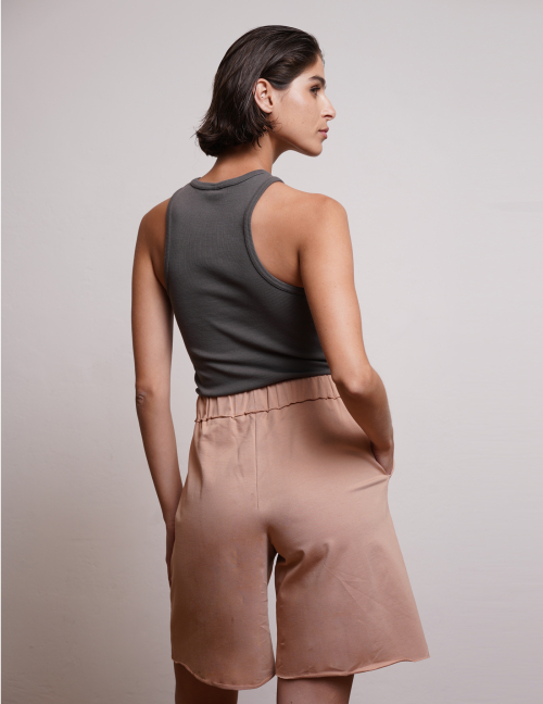 Alef Alef | אלף אלף - בגדי מעצבים | NO.23 מכנסי ברמודה ניוד Alef Alef | אלף אלף - בגדי מעצבים | NO.23 מכנסי ברמודה ניוד