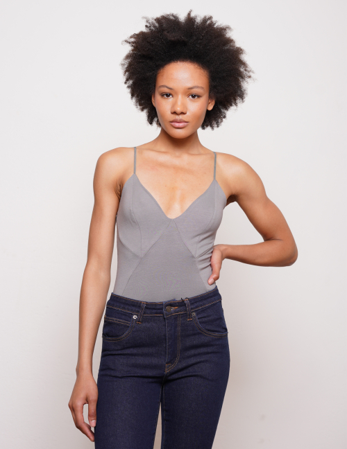 Alef Alef | אלף אלף - בגדי מעצבים | בגד גוף משולשים NO.22 אפור כהה Alef Alef | אלף אלף - בגדי מעצבים | בגד גוף משולשים NO.22 אפור כהה