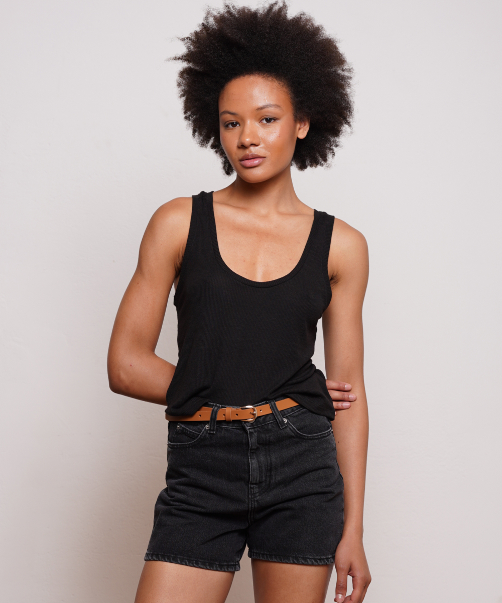 גופייה קצרה NO.18 גזרה רחבה ריב שחור