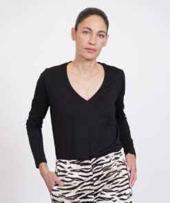 NO.29 חולצת טי שירט וי ארוכה שחור