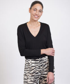 Alternative view of NO.29 חולצת טי שירט וי ארוכה שחור